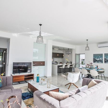 Olivine 3 Bedroom Villas Protaras Exterior foto